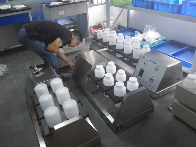 湖南昊德儀器設備有限公司,實驗室自動化設備,湖南儀器儀表,全自動翻轉式振蕩器,垂直振蕩器,翻轉萃取器,高壓過濾器, 尿碘消解器 湖南昊德儀器設備有限公司,實驗室自動化設備,湖南儀器儀表,全自動翻轉式振蕩器,垂直振蕩器,翻轉萃取器,高壓過濾器, 尿碘消解器